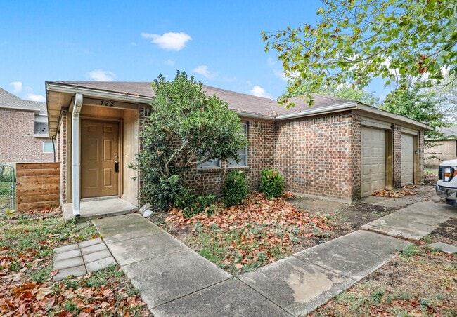 Photo - 722 Prairie Creek Dr Apartment Unit #722