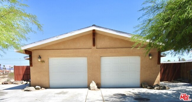 Photo - 6587 Oasis Ave Unidad B
