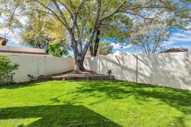 Photo - Welcome to your new home in Lake Biltmore Estates! ONLY 2199.00/$500 Of 2nd Month Rent