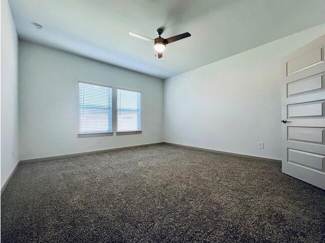 Photo - 3322 Silverton Dr