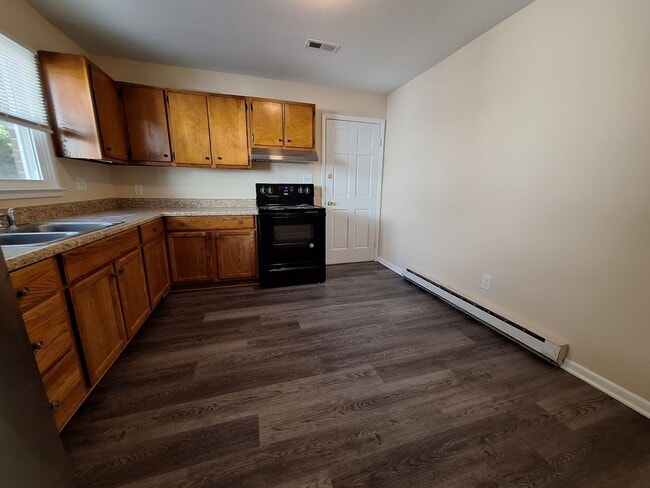 Photo - 704 Old Buckroe Rd