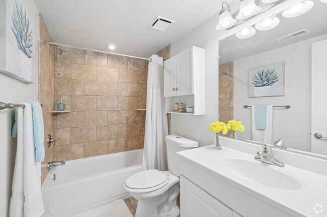 The Cambridge - 2BR, 1BA - 1,000SF - Primary Bathroom