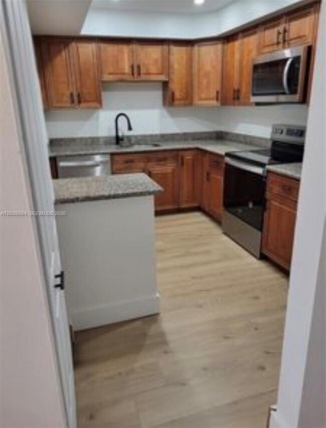 Photo - 733 SE 1st Way Unit 109