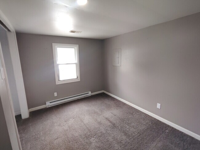 Photo - 421 E South D St