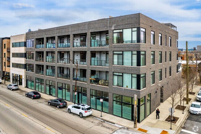 Photo - 1649 W Grand Ave Apartments