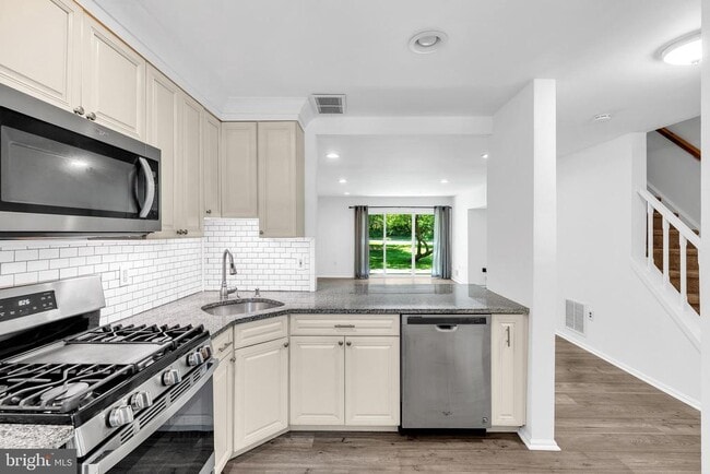 Photo - 72 Quince Ct