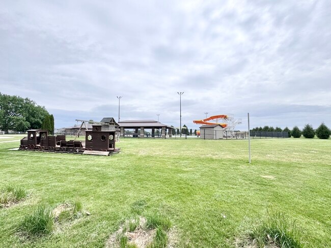Photo - 1016 Pleasant St