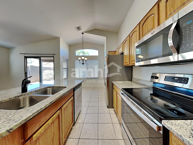 Photo - 13830 W Keim Dr