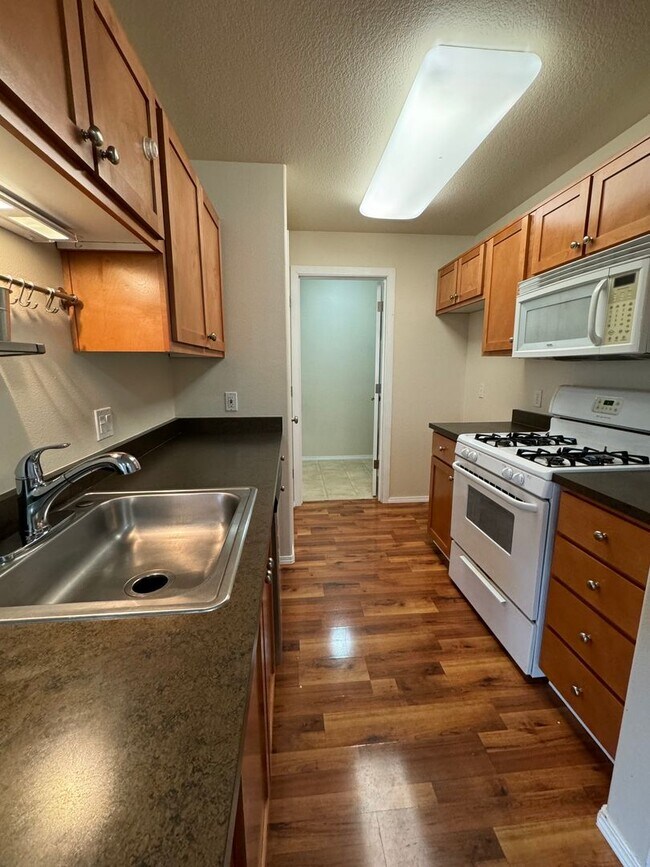 Photo - 15320 NW Central Dr Unidad 326