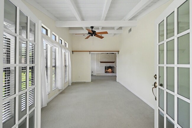 122 Warbonnet Dr