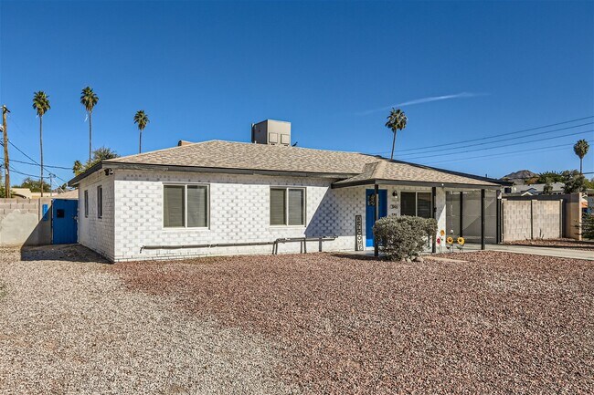 Photo - 3146 E Flower St