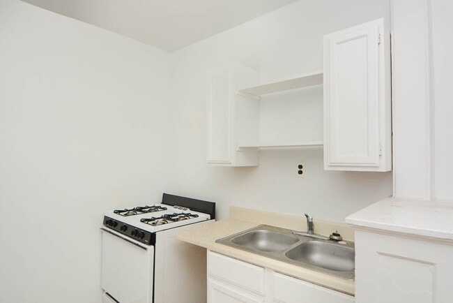 Photo - 2332 N Spaulding Ave Unit A4