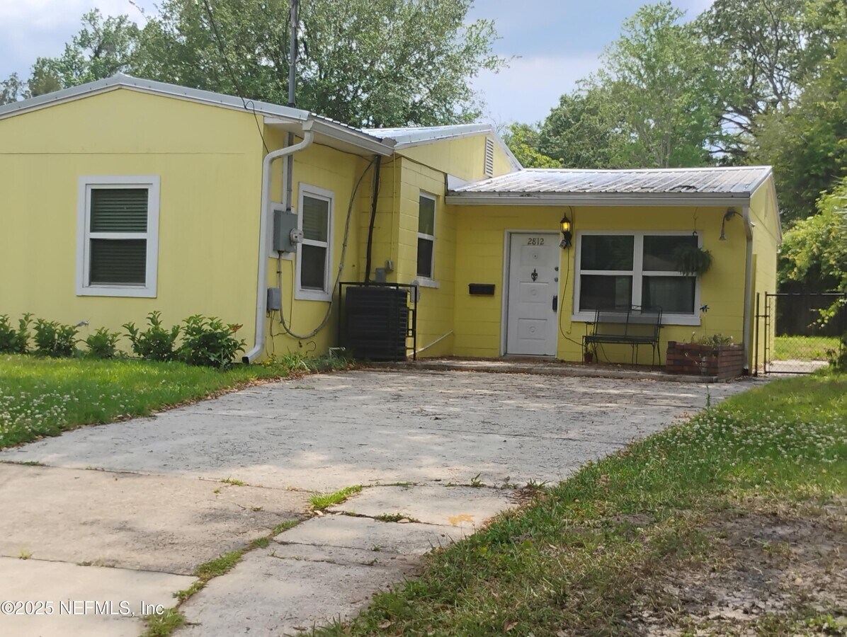 Photo - 2812 Ernest St