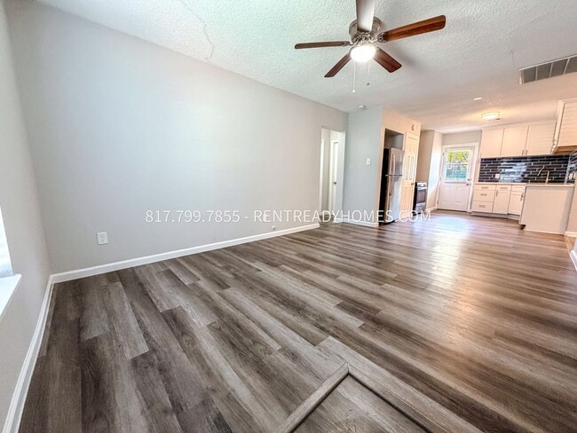Photo - 7514 Japonica St