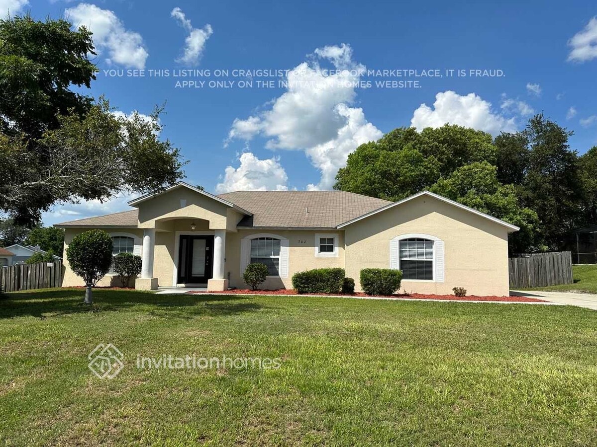 Photo - 702 4th Ave N