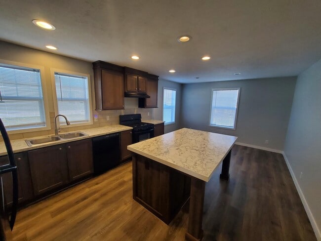 Photo - 19 Hummingbird Dr