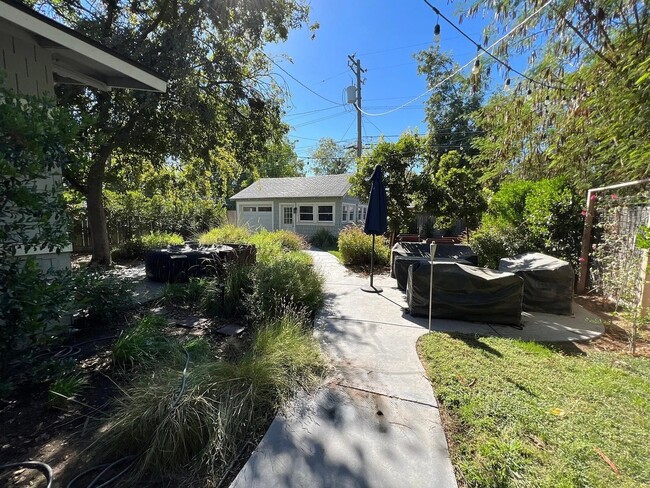 Photo - 1251 N San Pablo Ave