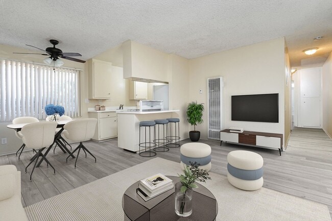 Photo - 530 N Wilson Ave Unit 1