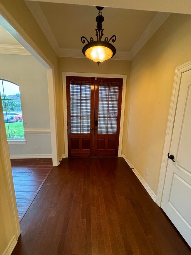 Photo - HIDDEN TRACE BEAUTY IN GATED COMMUNITY!