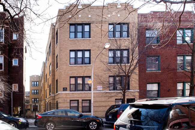 Photo - 837 W Cornelia Ave Condo Unit 1N