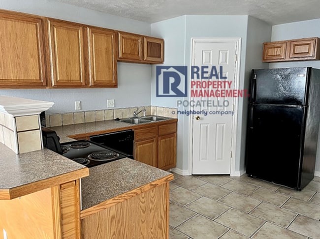 Photo - 1580 Zener St Unit 1580 Zener St B