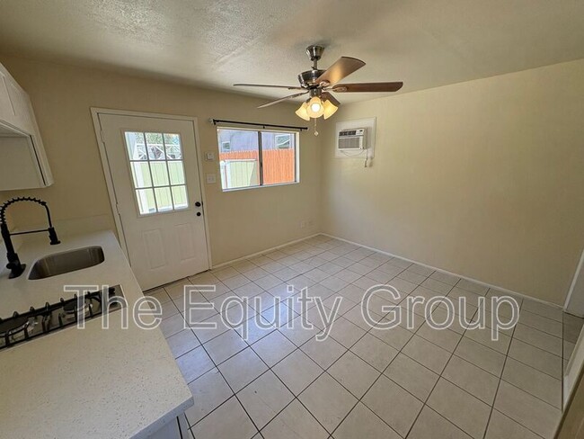 Photo - 1085 E Academy Ave Unit B