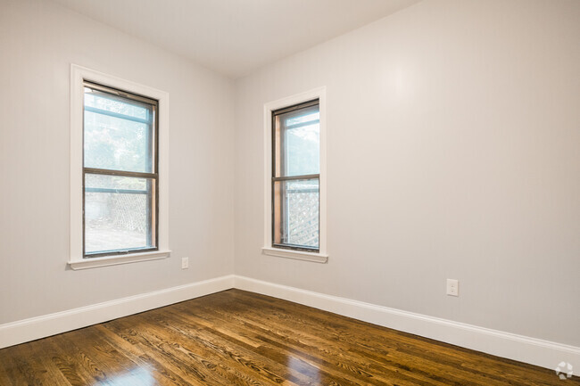 Building Photo - 344 Saratoga St Unit 1 Rental