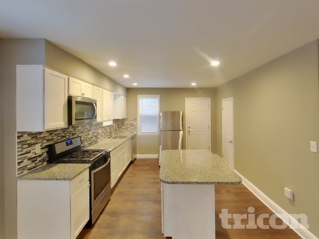 Photo - 3017 Lavender Ave