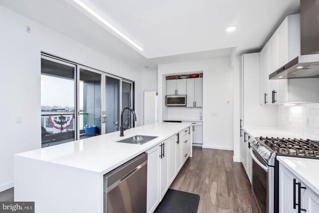 Photo - 1501 N 31st St Unidad PH1