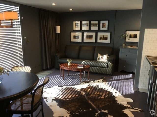 Building Photo - 3400 Huntington Ave Rental