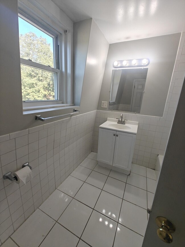 Photo - 86 Milk St Unit C