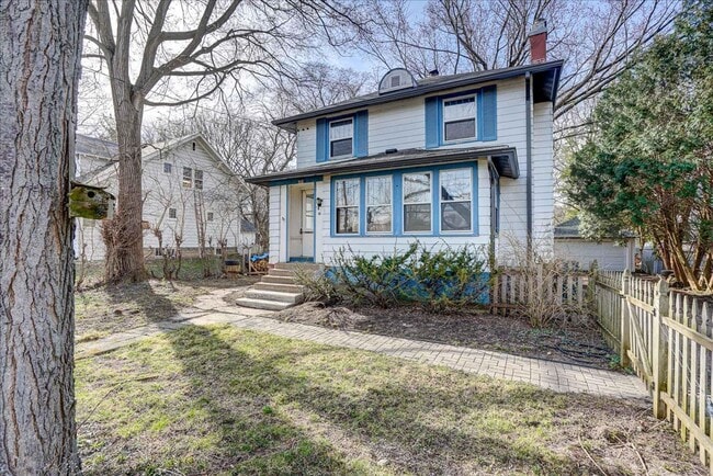 Photo - 513 Troy Dr