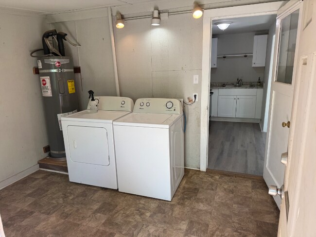 Photo - 1771 School St