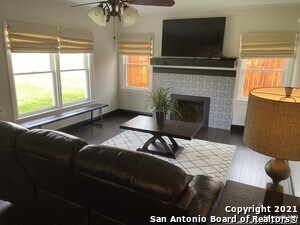 Photo - 2102 W Mistletoe Ave