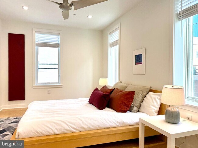 Photo - 1302 S 18th St Unit 1