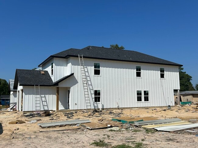Building Photo - 8437 Harvard Dr Unit 8437 Harvard