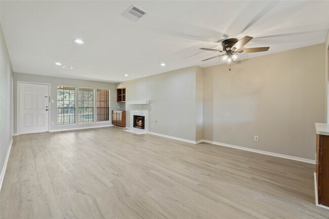 Photo - 200 Panorama Dr Unit 206