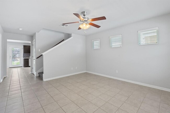 Photo - 134 Friendship Oak Dr
