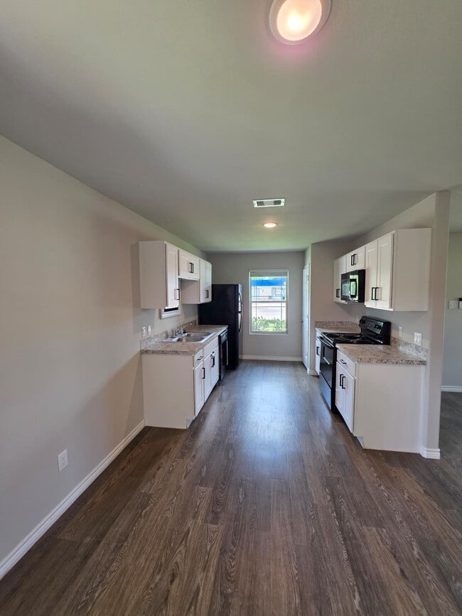 Photo - 1403 W Virginia St