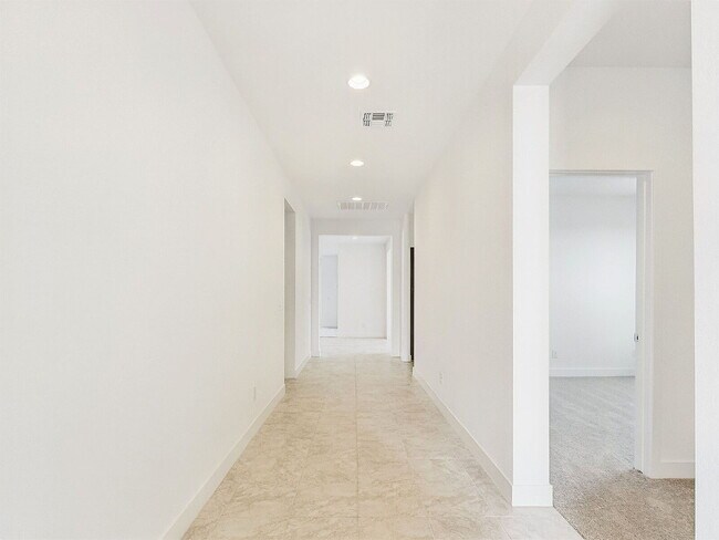 Spacious Oasis in Rancho Mercado