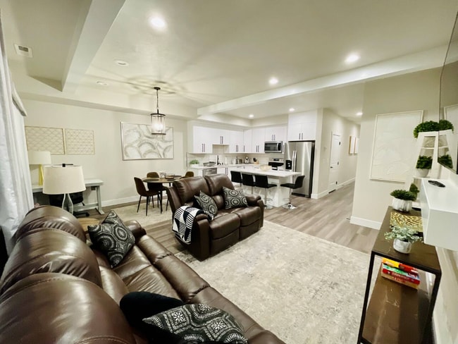 Photo - 3901 E 27th Ave