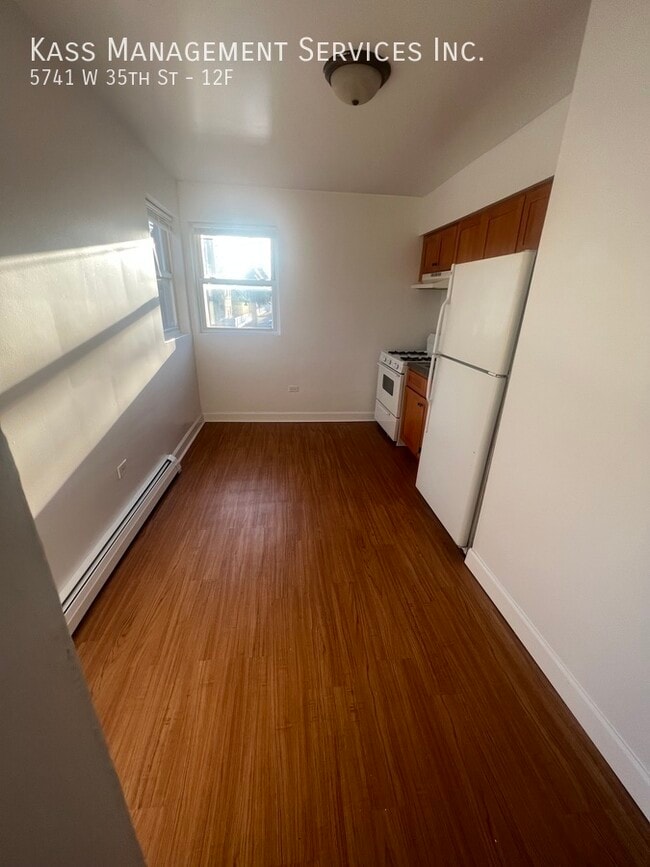 Photo - 5741 W 35th St Unit 12F