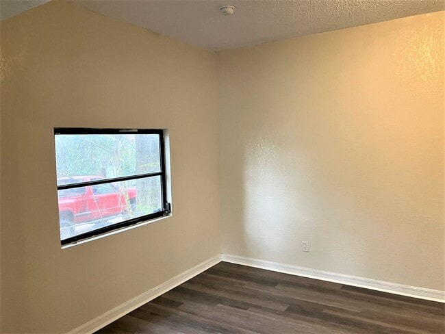 Photo - HUGE Dade City 3BR/1BA/1 Car Garage Home w...