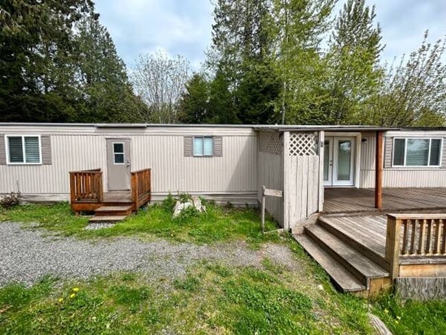 Building Photo - Two Bedroom Mobile Home for Rent with Deta...