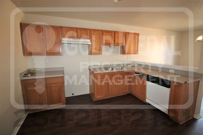 Photo - 3401 Barcelona Dr