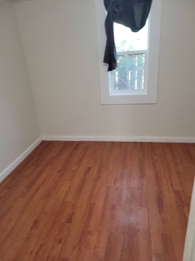 Photo - 636 3rd Ave W Unit 638