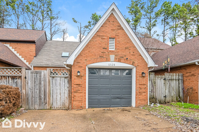 Photo - 6528 Whitetail Ln Townhome