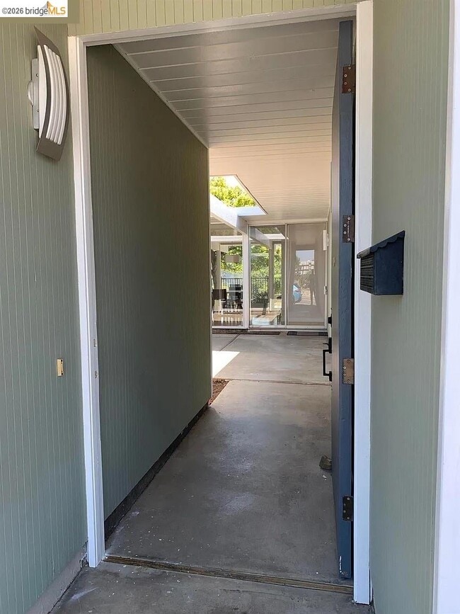 Photo - 5559 Greenridge Rd