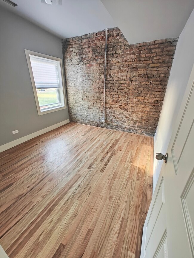 Photo - 5231 S Michigan Ave Unit 2NR