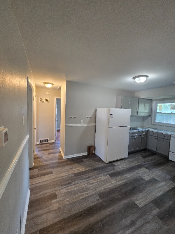 Photo - 514 Banavie Dr